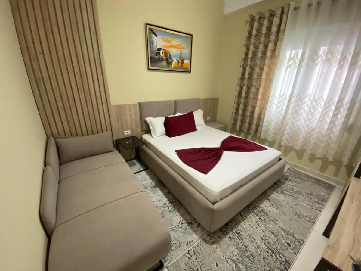 Kevin'S Lungomare Apartment Wlora Zewnętrze zdjęcie