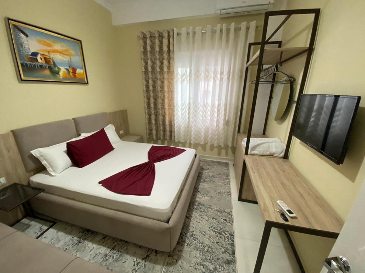 Kevin'S Lungomare Apartment Wlora Zewnętrze zdjęcie